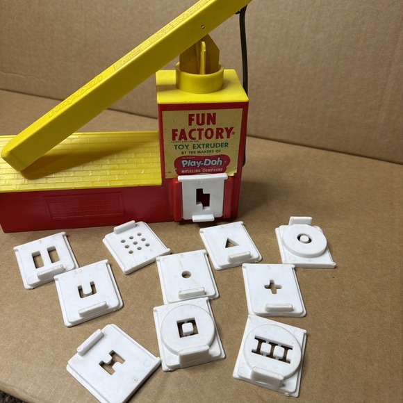 Play-Doh Other - Vintage Play Doh Fun Factory Toy Extruder With 11 Attachments